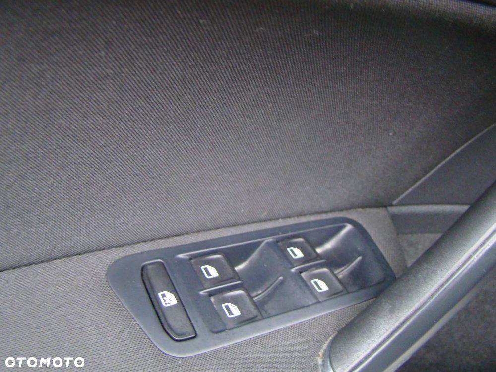 Volkswagen Golf 1.2 TSI BMT Trendline - 17