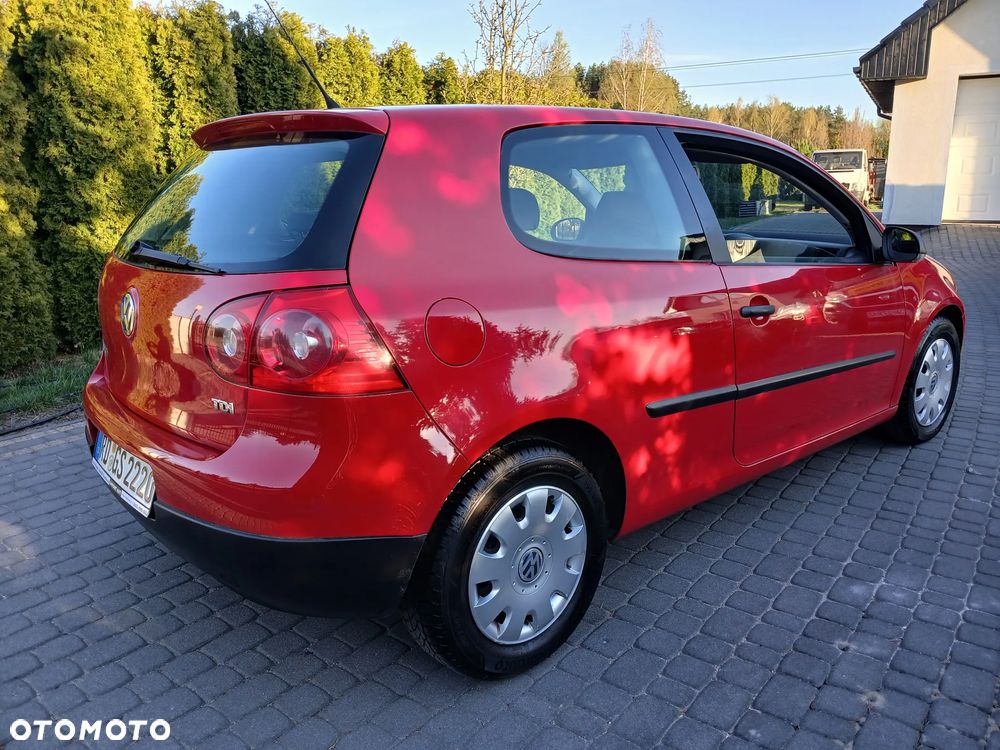 Volkswagen Golf 1.9 TDI DPF Trendline - 11