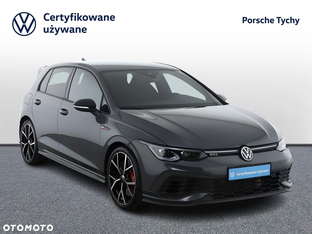 Volkswagen Golf - 23