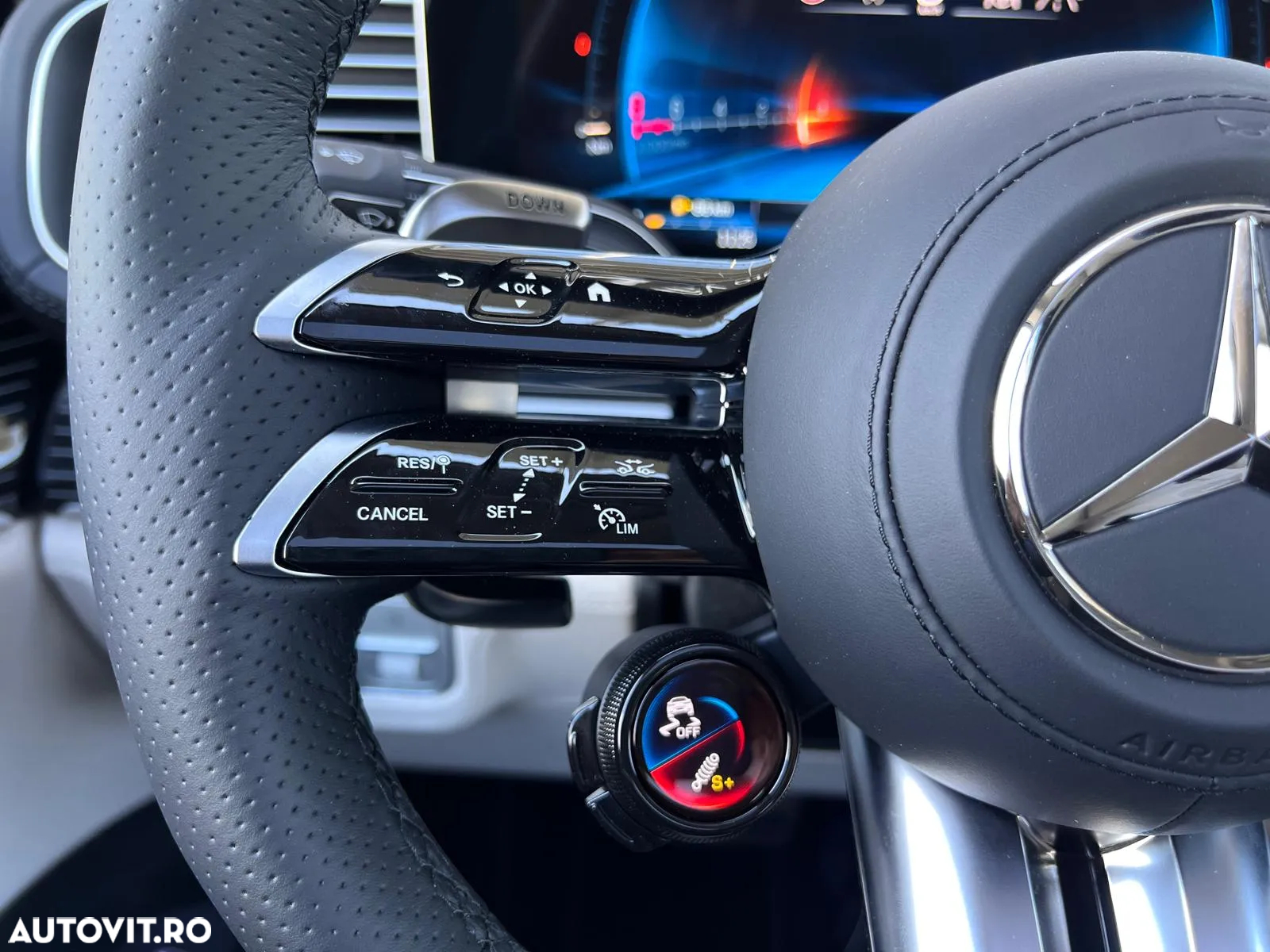 Mercedes-Benz GLE AMG 53 MHEV 4MATIC+ - 11