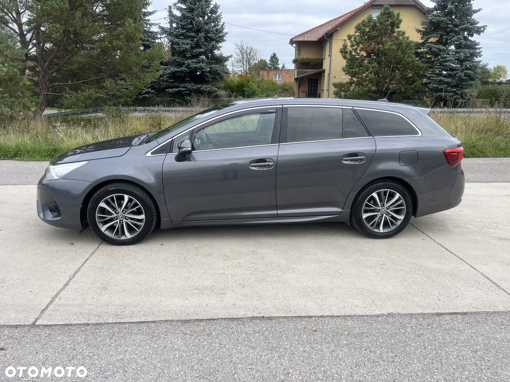 Toyota Avensis Touring Sports 1.6 D-4D Edition S+ - 3