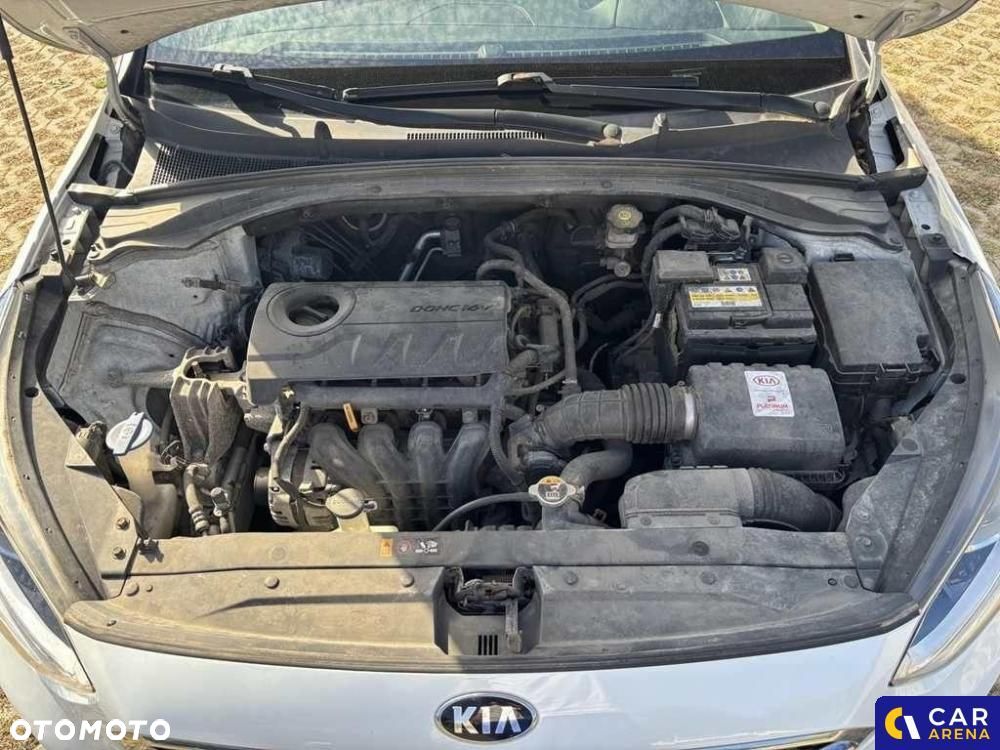 Kia Ceed - 25