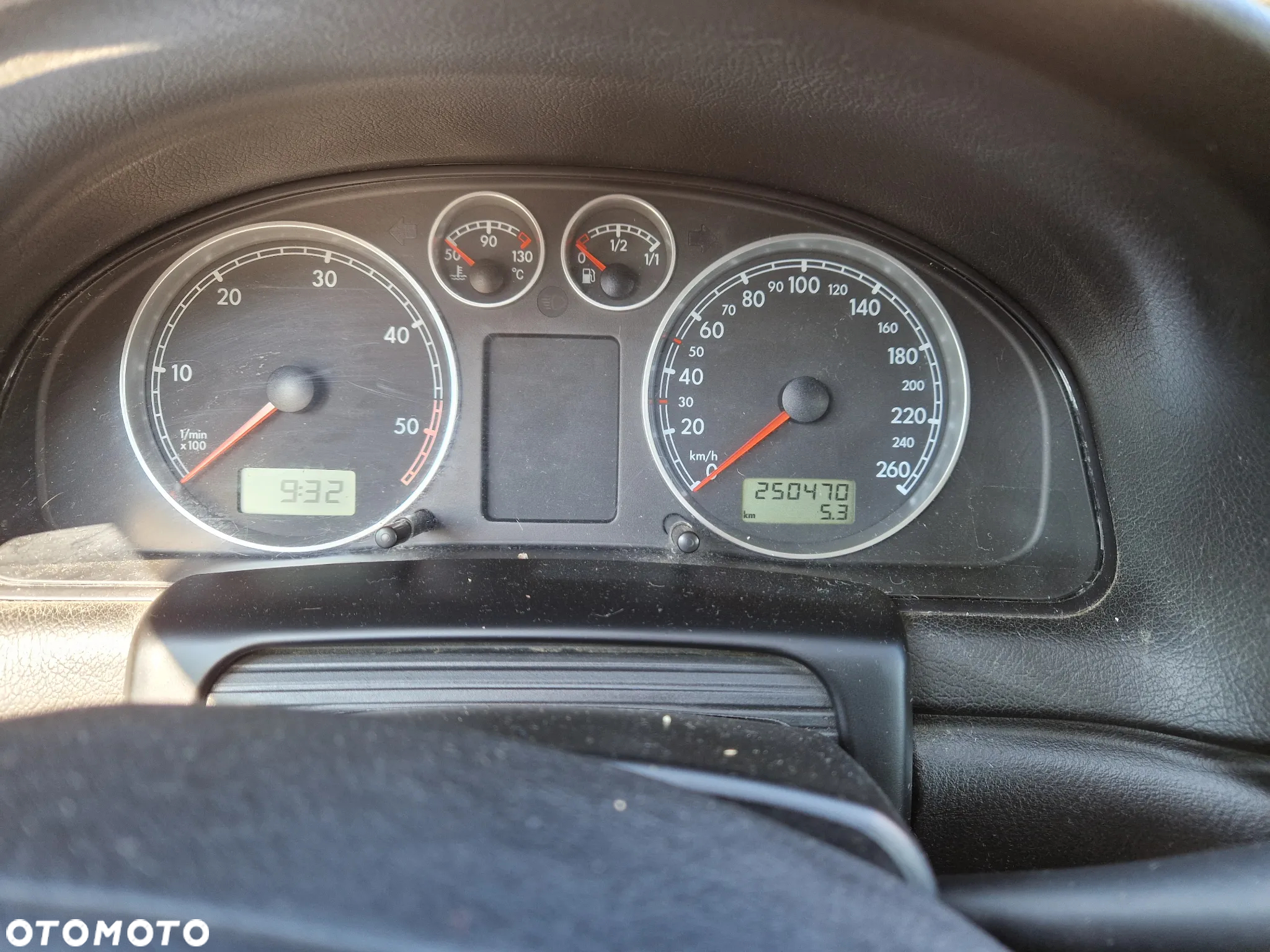 Volkswagen Passat - 10