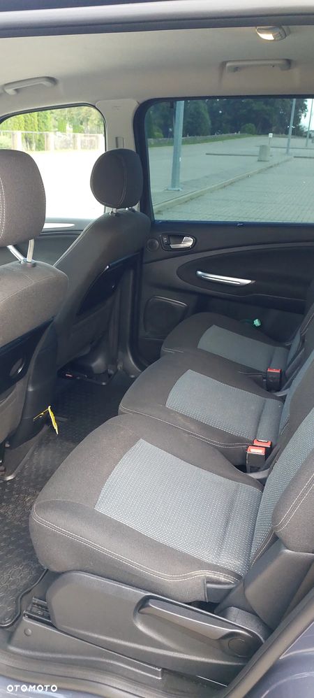Ford Galaxy - 6