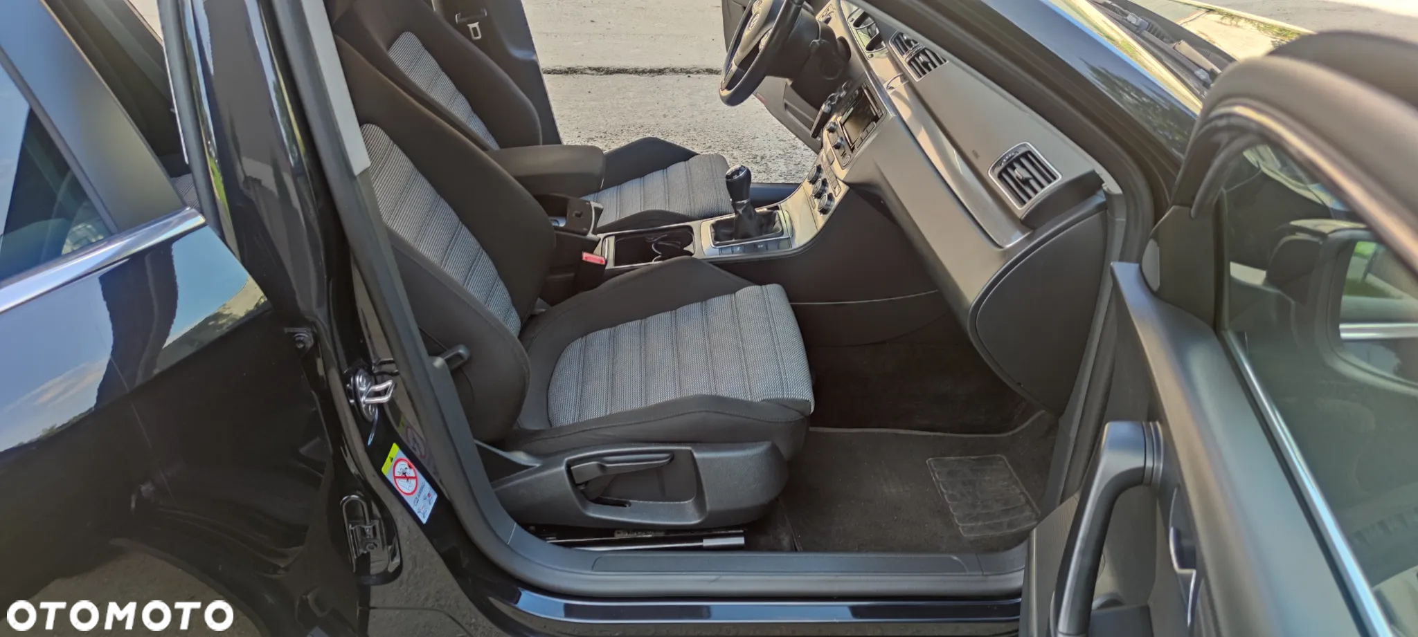 Volkswagen Passat 2.0 TDI Comfortline - 25