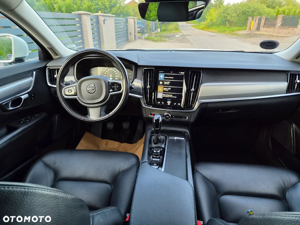 Volvo V90 D4 Momentum Pro - 6