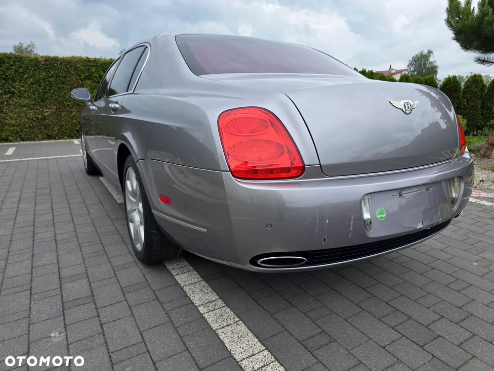 Bentley Flying Spur - 33