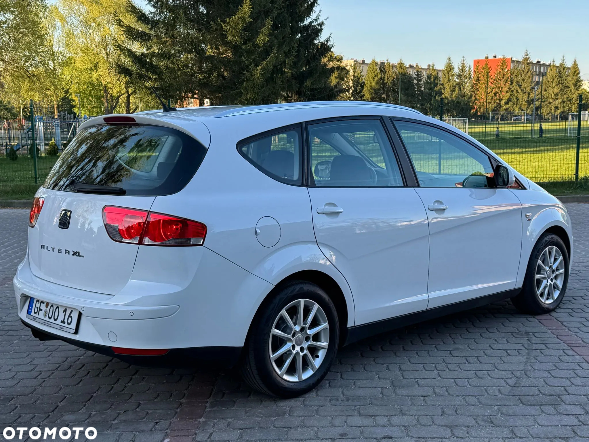 Seat Altea XL 2.0 TDI DPF Style - 4