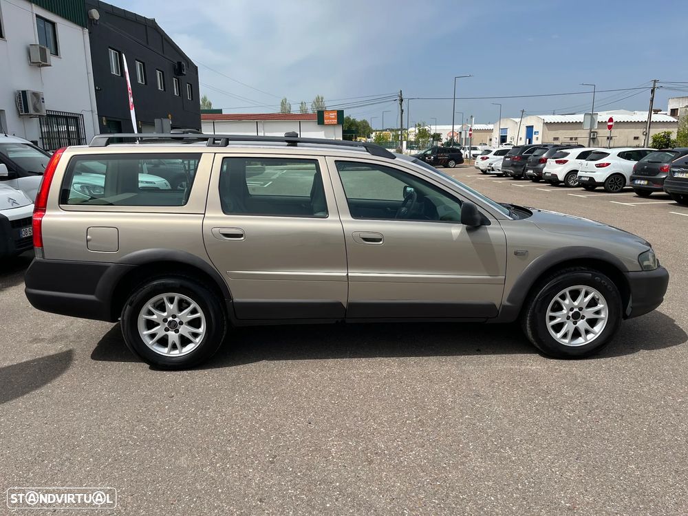 Volvo XC 70 D5 Nivel 2 Auto. - 6