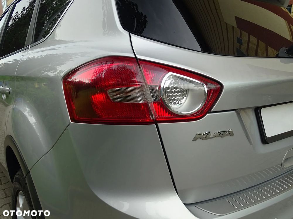 Ford Kuga 2.0 TDCi 2x4 Trend - 23
