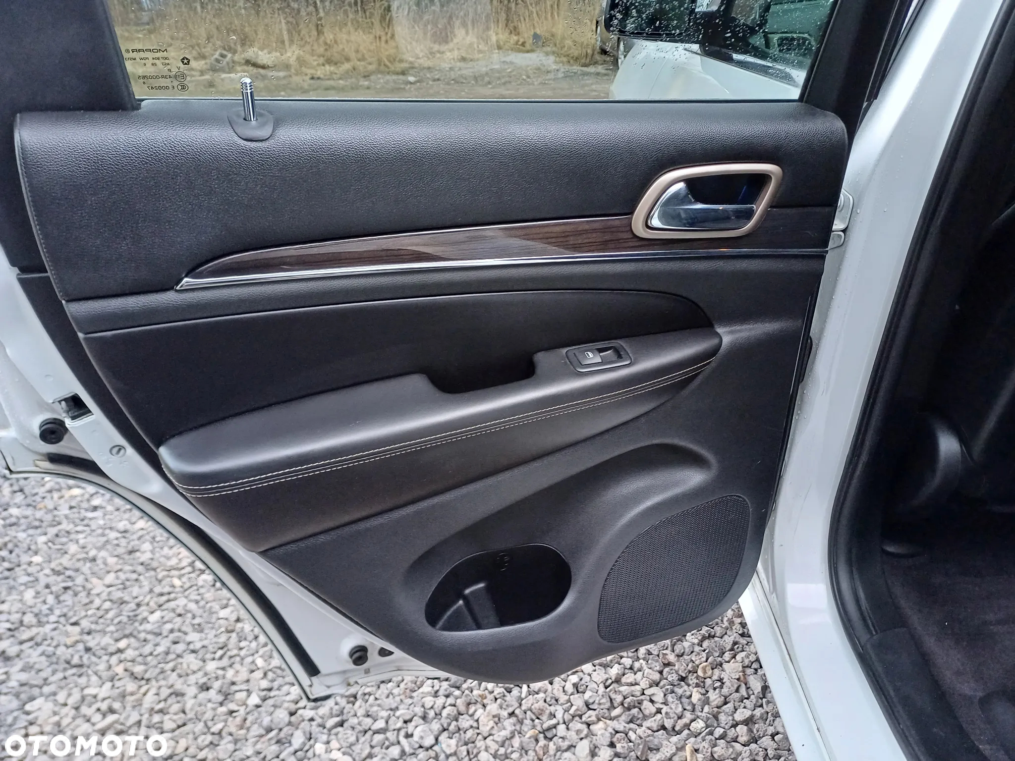 Jeep Grand Cherokee 3.6 V6 Overland Summit - 10