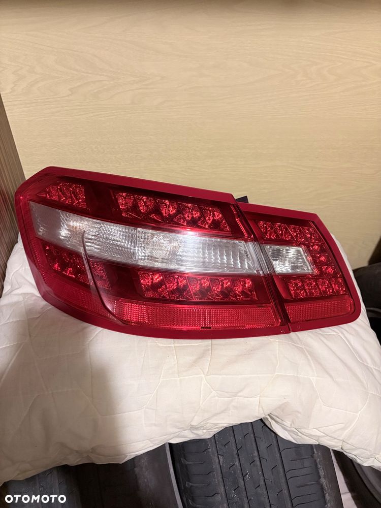 Mercedes W 212 reflektory lampy - 8