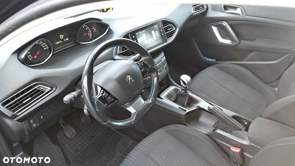 Peugeot 308 - 14