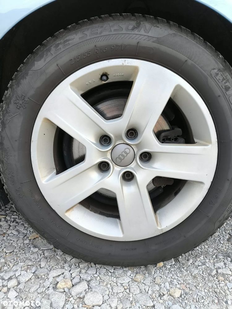 Audi A4 Limousine - 9