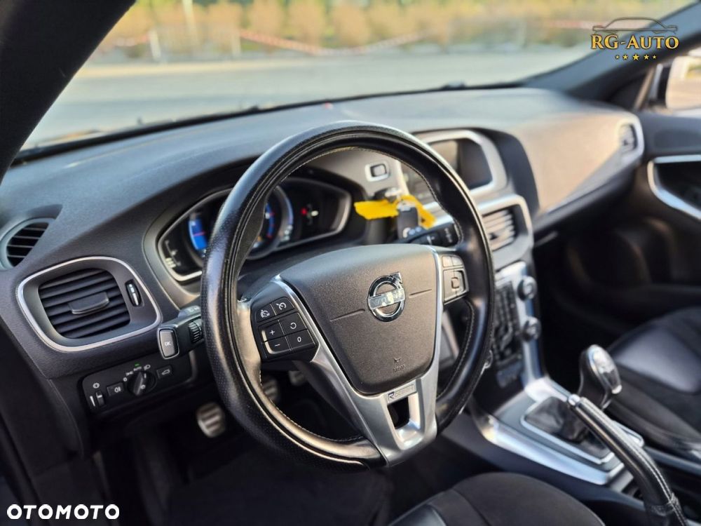 Volvo V40 - 27