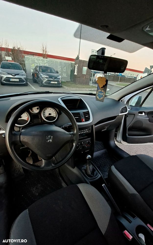 Peugeot 207 1.4E Trendy - 4