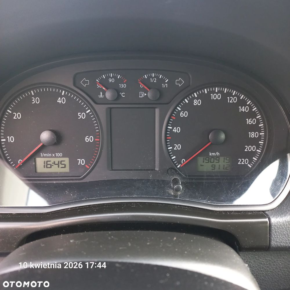 Volkswagen Polo - 2