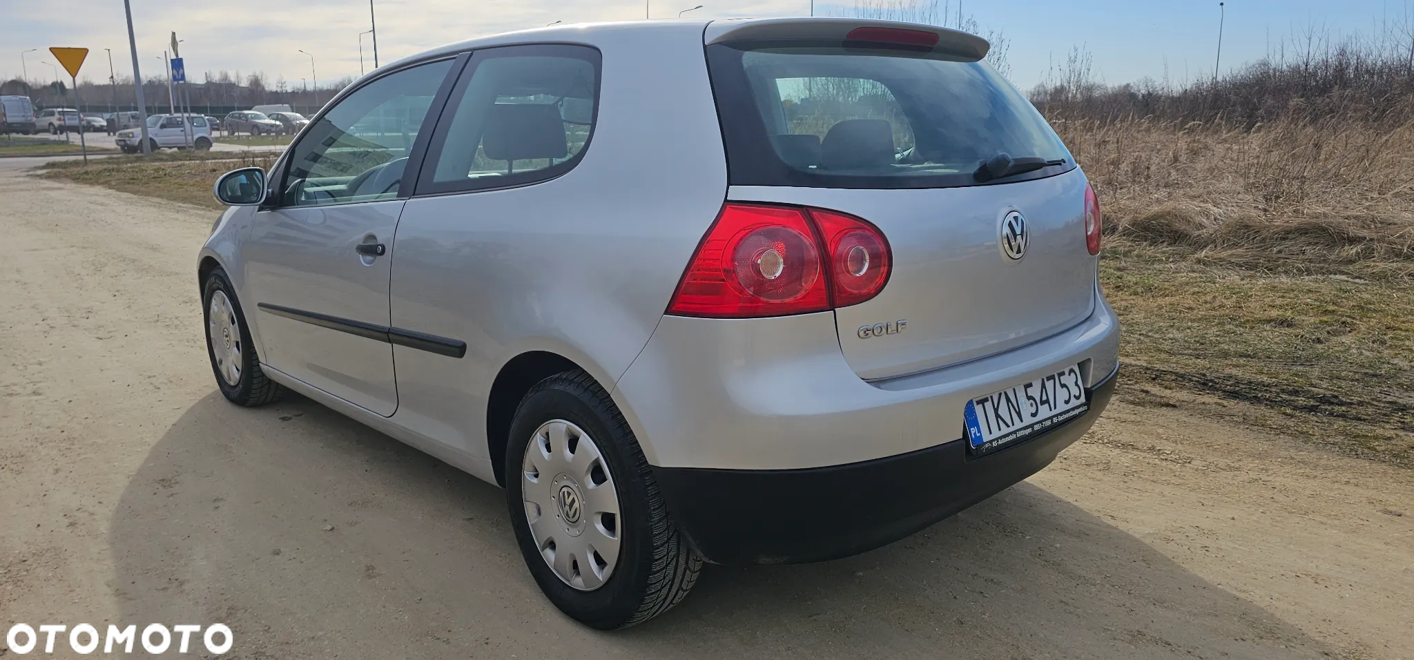 Volkswagen Golf - 6