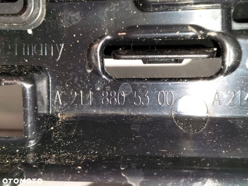 atrapa kratka grill mercedes e klasa w214 22- amg led silver diamond - 11