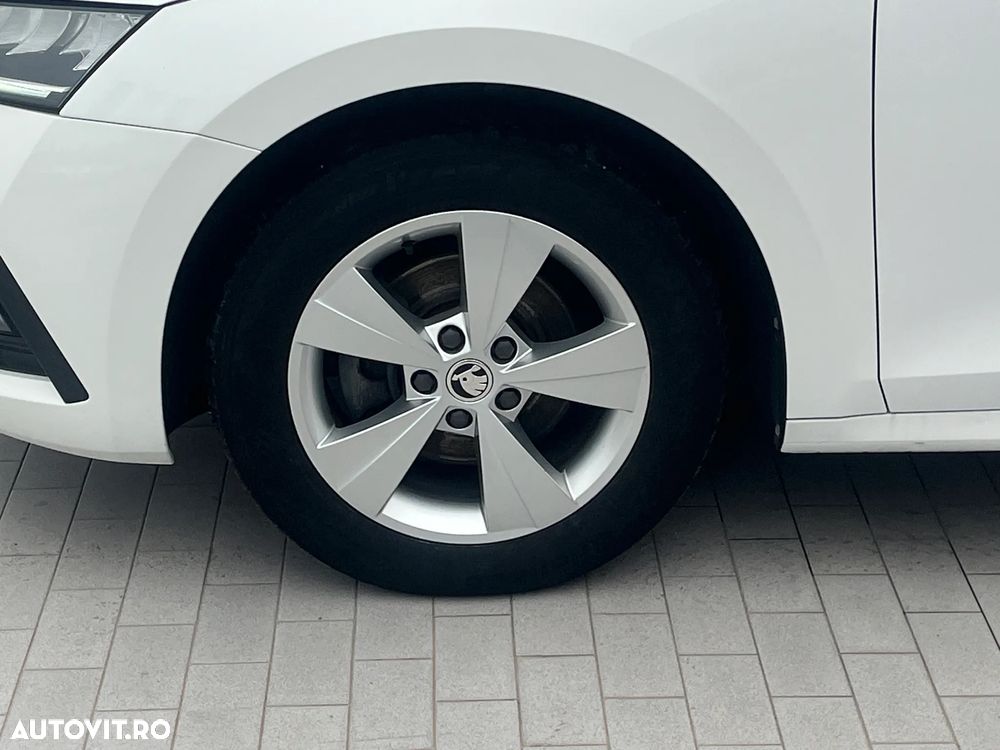 Skoda Octavia 2.0 TDI DSG Ambition - 7