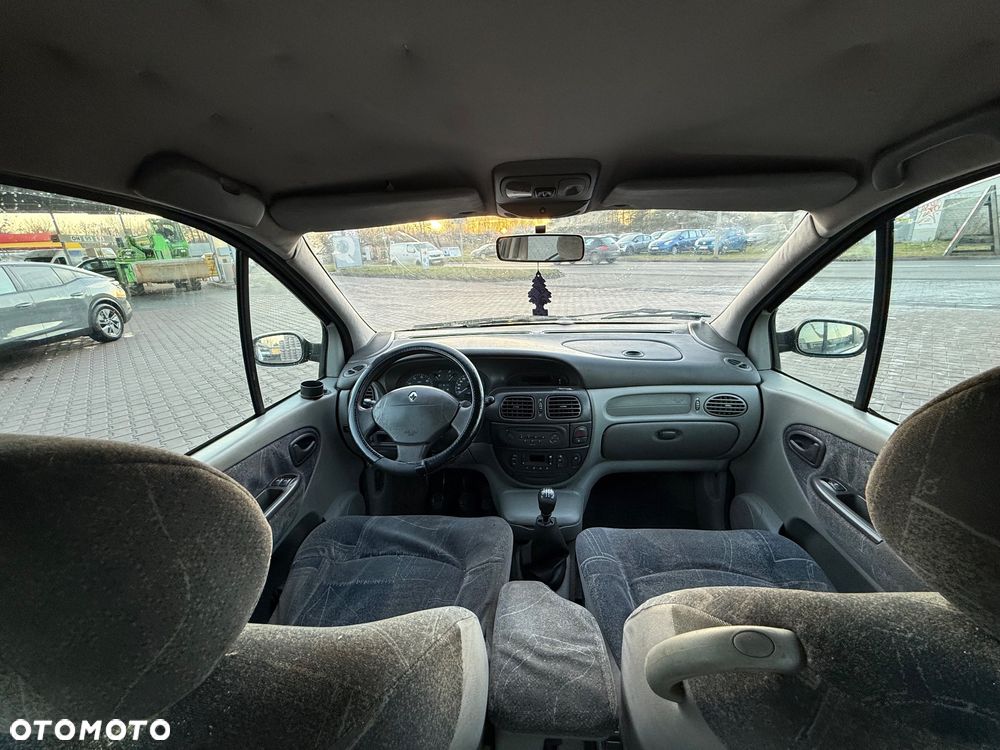 Renault Megane 1.6 Privilege - 19