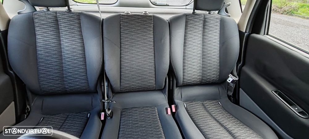 Renault Scénic 1.5 dCi Dynamique S - 11