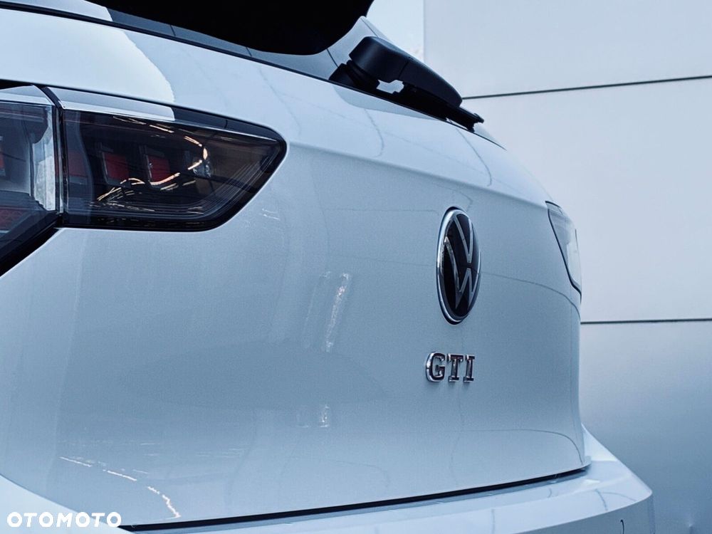 Volkswagen Golf - 29
