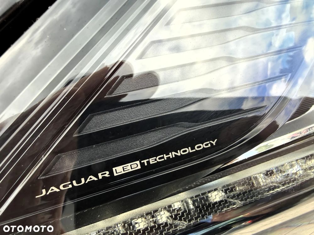 Jaguar E-Pace D180 AWD R-Dynamic SE - 19