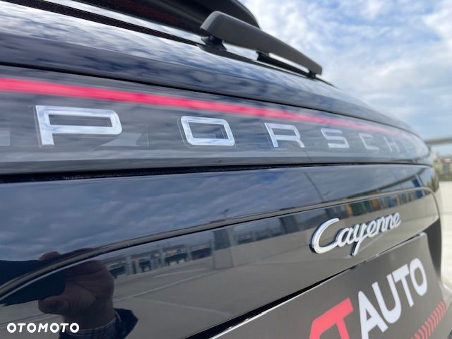 Porsche Cayenne - 16