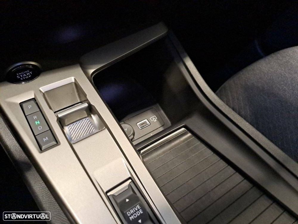 Peugeot 308 1.2 Hybrid Style e-DCS6 - 19