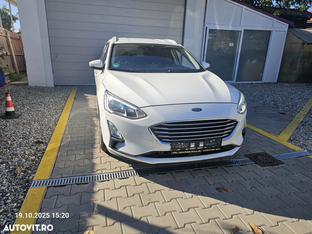 Ford Focus 1.5 EcoBlue Start-Stopp-System COOL&CONNECT - 10