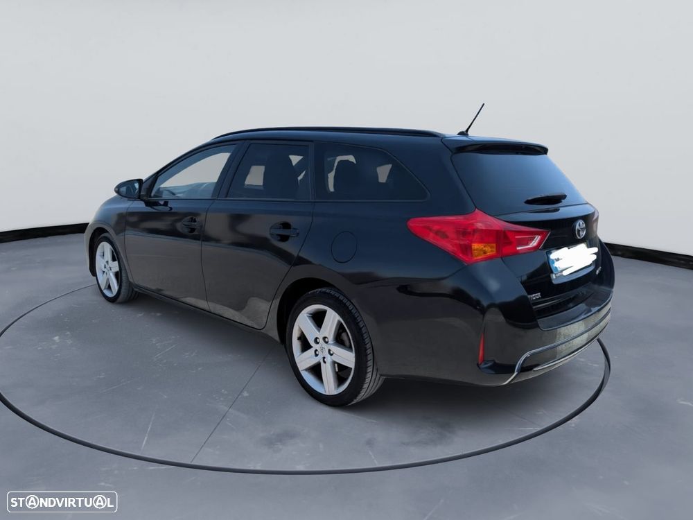 Toyota Auris 1.4 D-4D Comfort+Pack Sport - 16