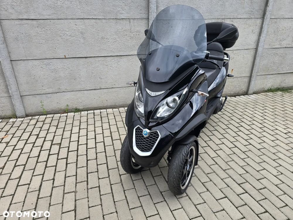 Piaggio MP-3 - 11