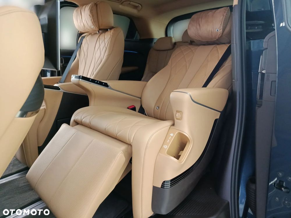 Denza D9 1.5 Ultimate - 35