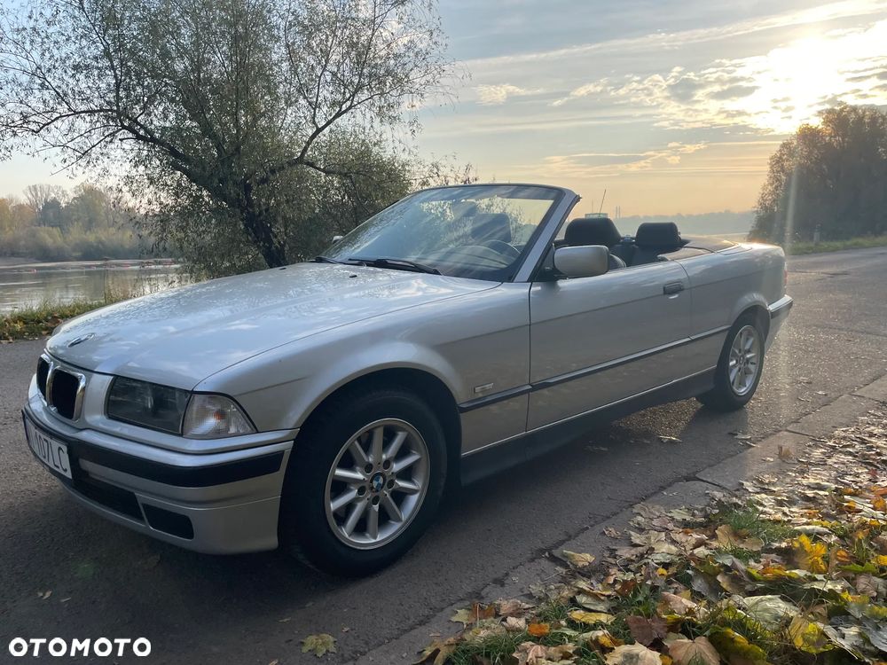 BMW Seria 3 318i Cabriolet - 1