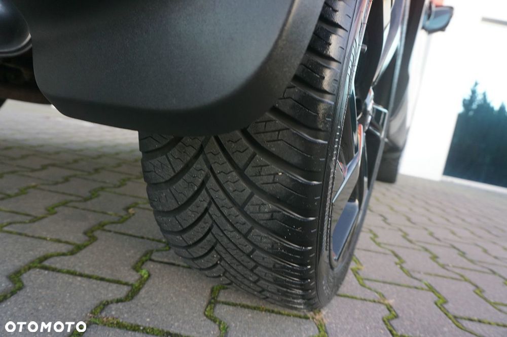 Nissan Qashqai 1.3 DIG-T TEKNA+ - 27