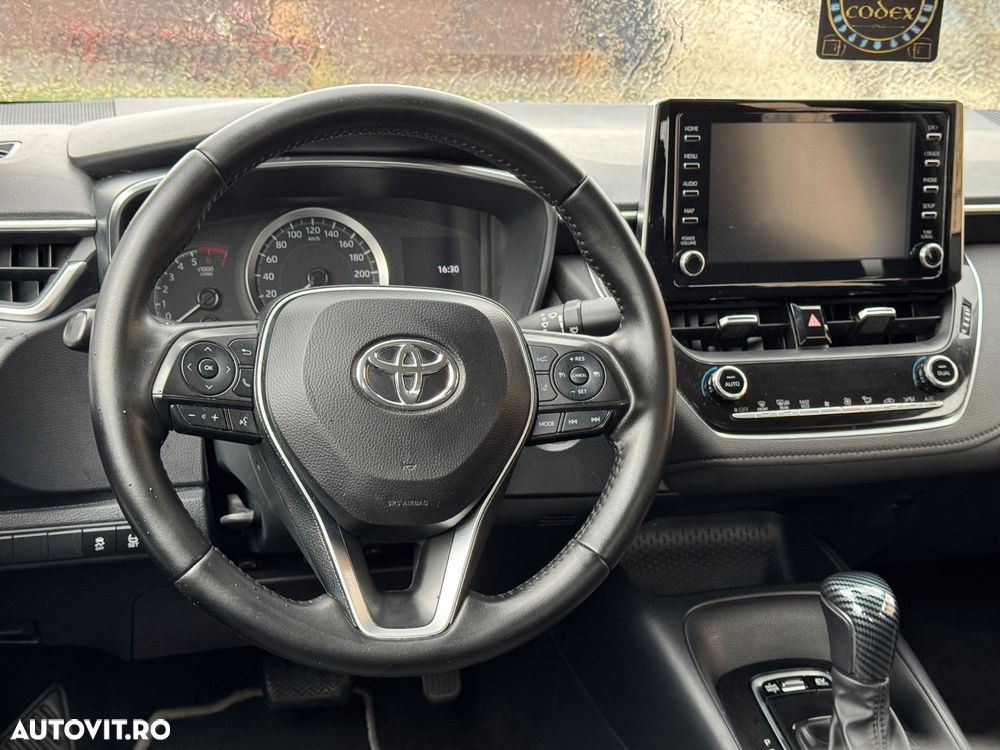 Toyota Corolla 1.8 HSD Eco - 9