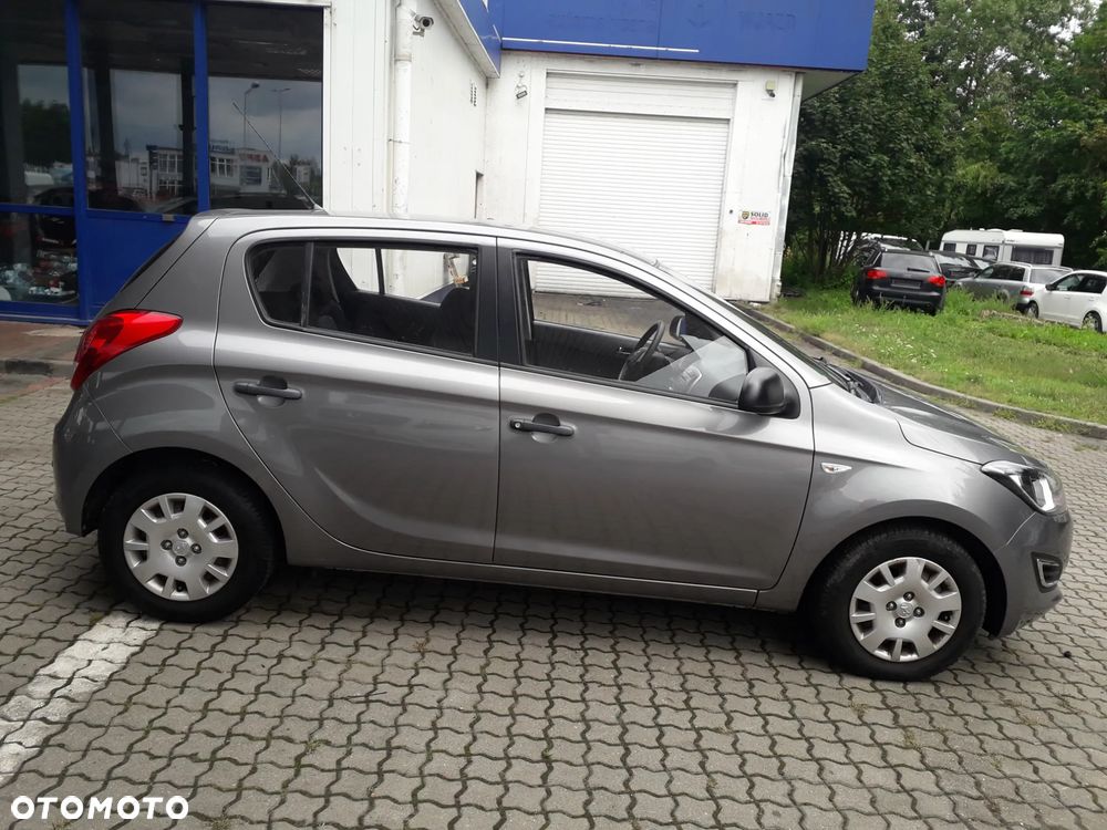 Hyundai i20 1.25 Comfort - 10
