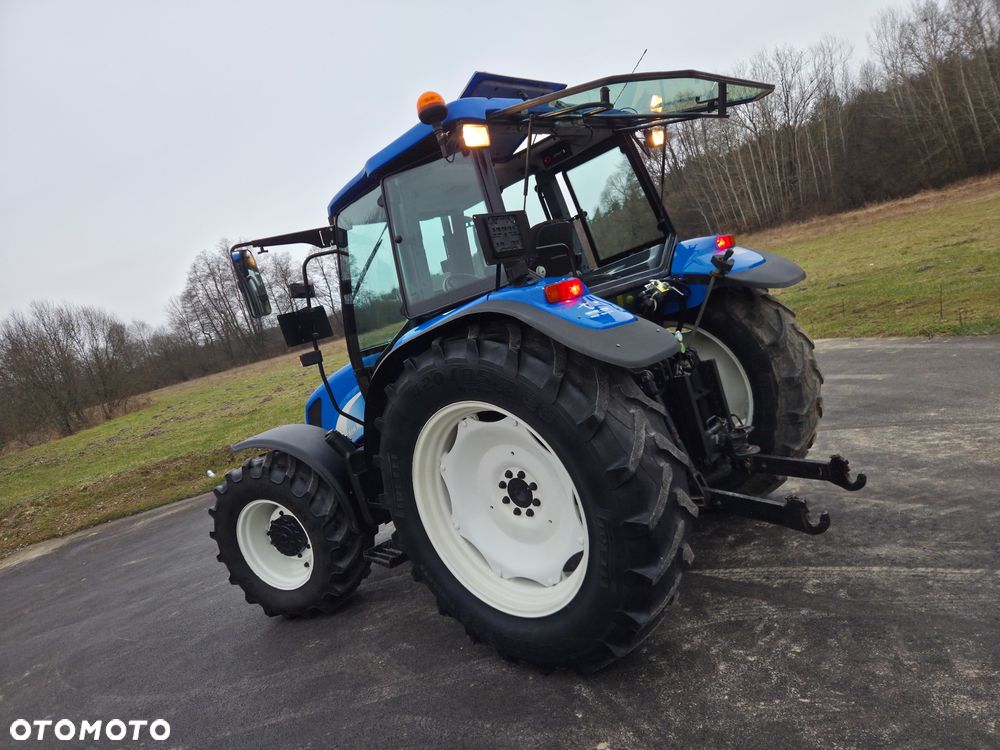 New Holland TL100A - 4