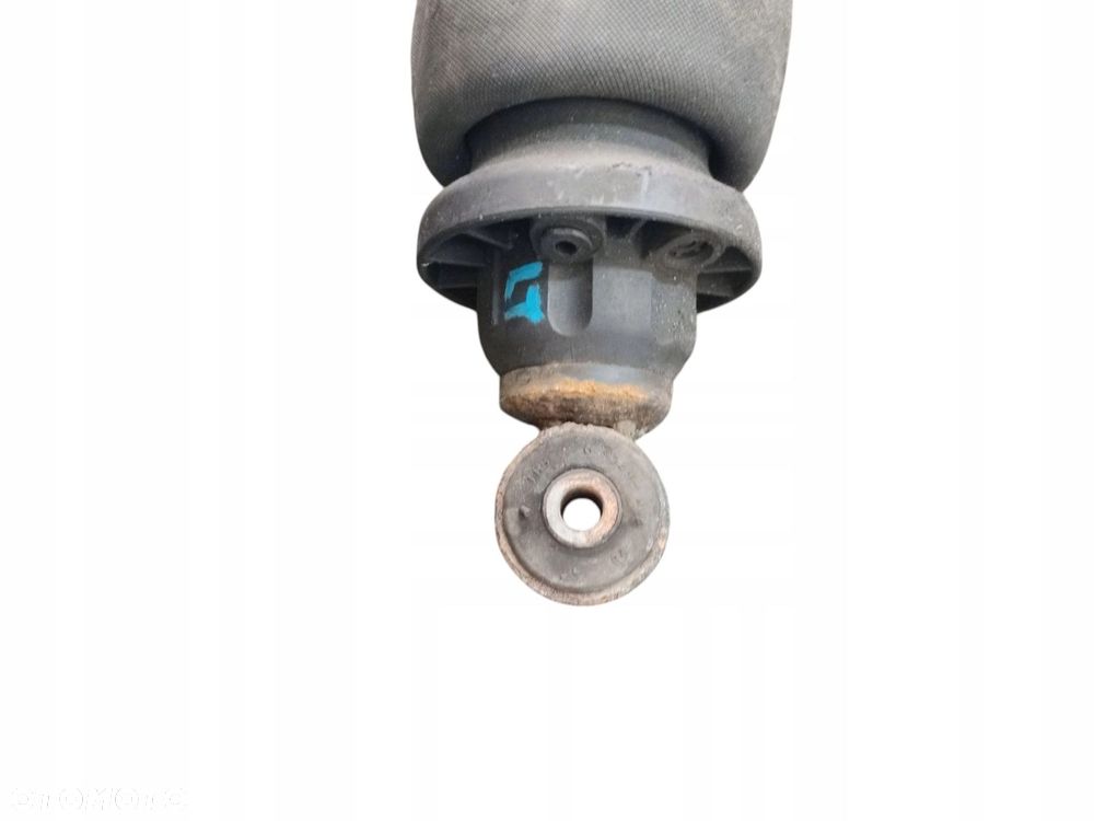 PODUSZKA ZAWIESZENIA KABINY LEWY TYŁ MAN MAN TGX I 18.440 (2012-2016) 12.4 440KM - 3