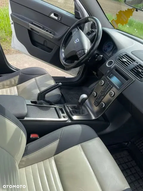 Volvo S40 D4 R-Design - 5