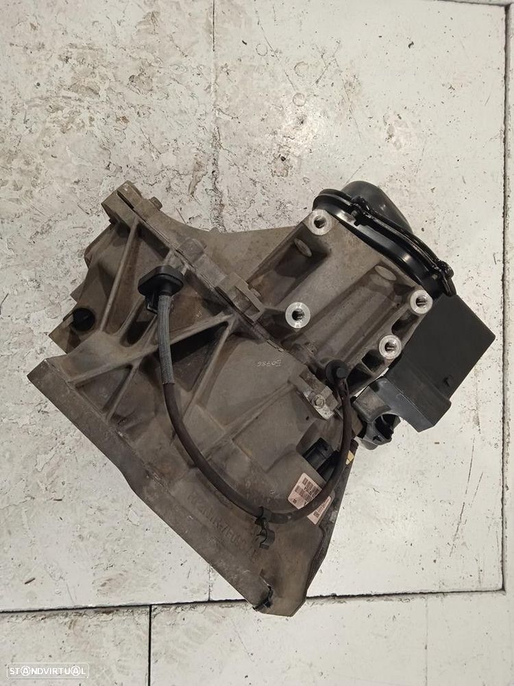 CAIXA VELOCIDADES FORD FIESTA VI 2009 - 1