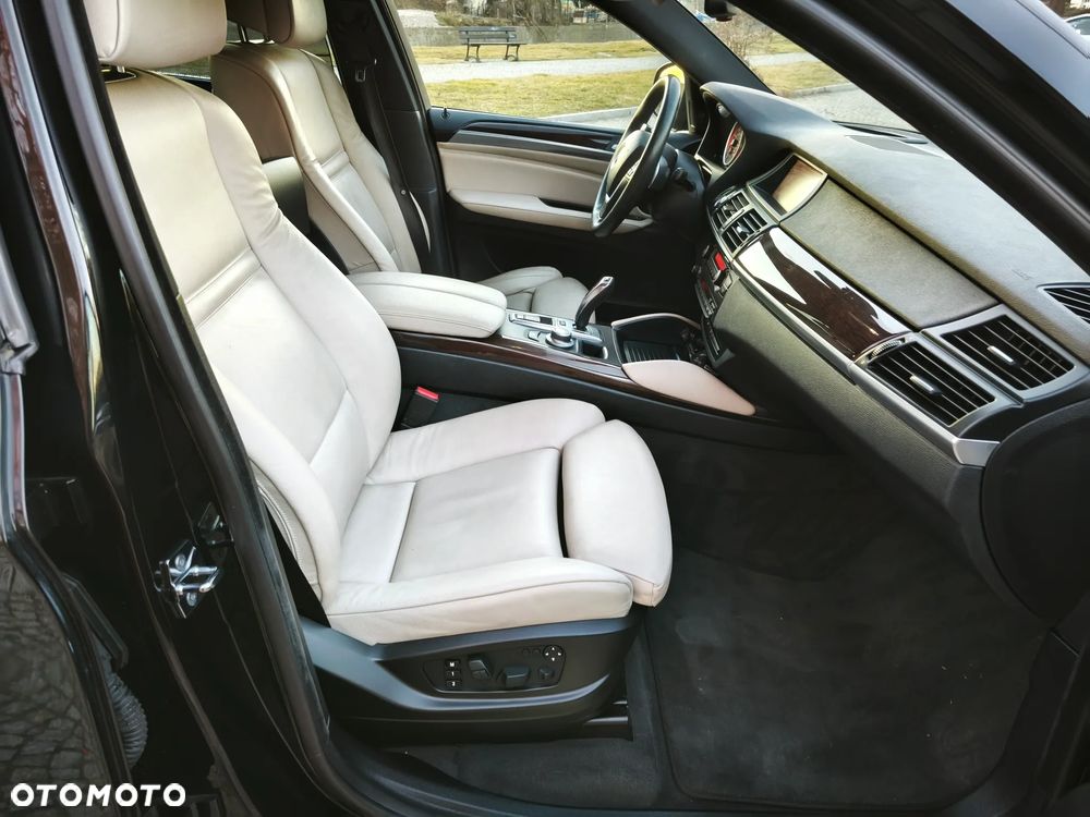 BMW X6 xDrive50i Edition Exclusive - 18