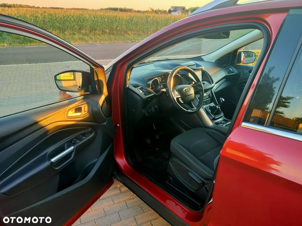 Ford Kuga - 9