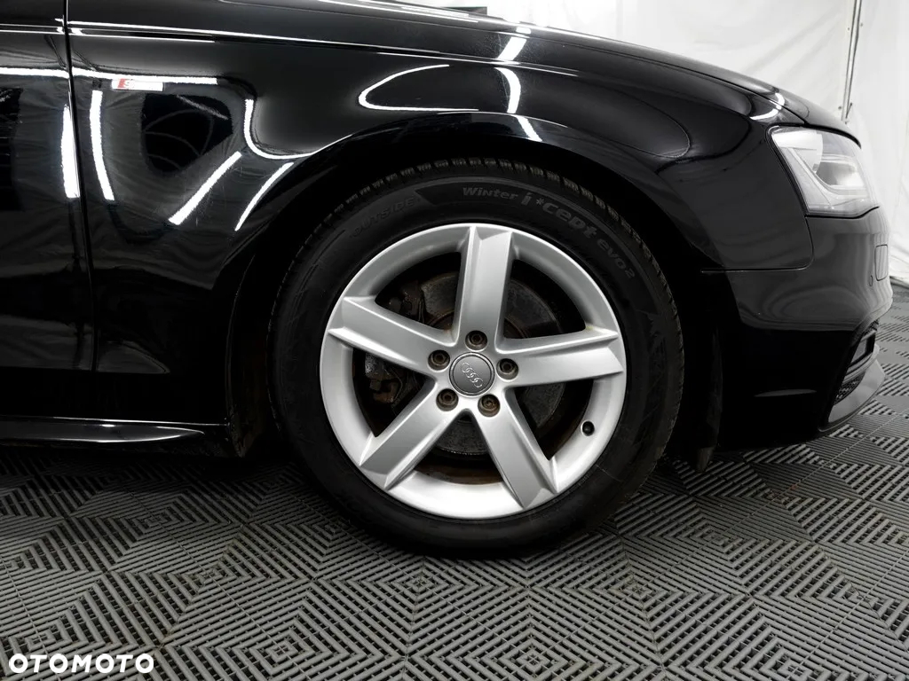 Audi A4 2.0 TDI DPF quattro S line Sportpaket - 31
