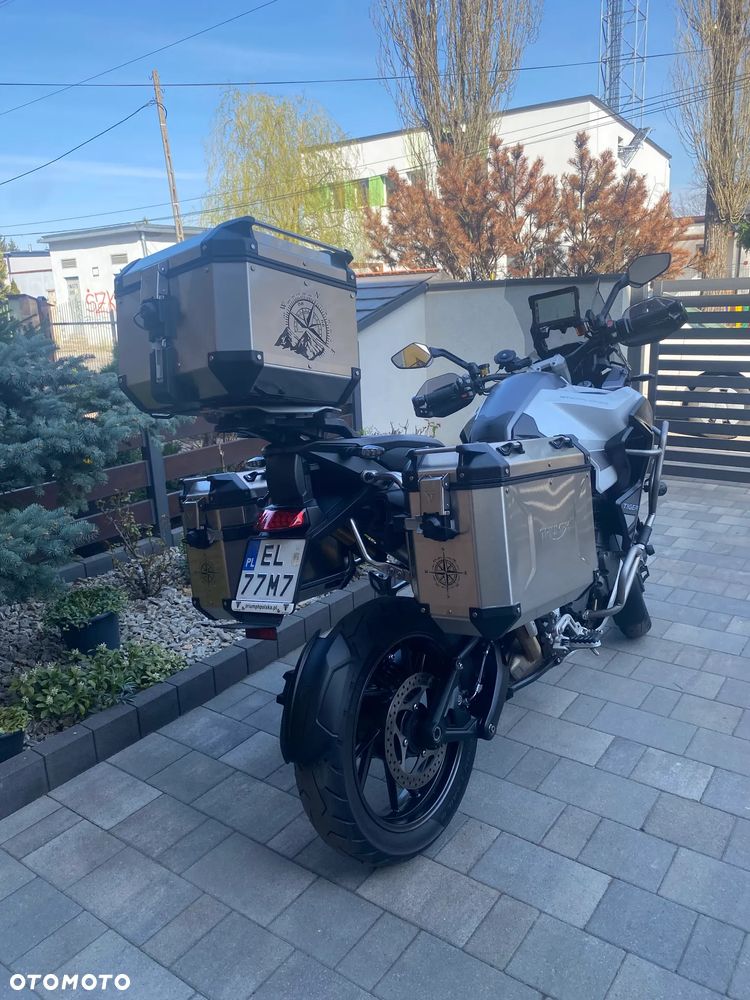 Triumph Tiger - 32