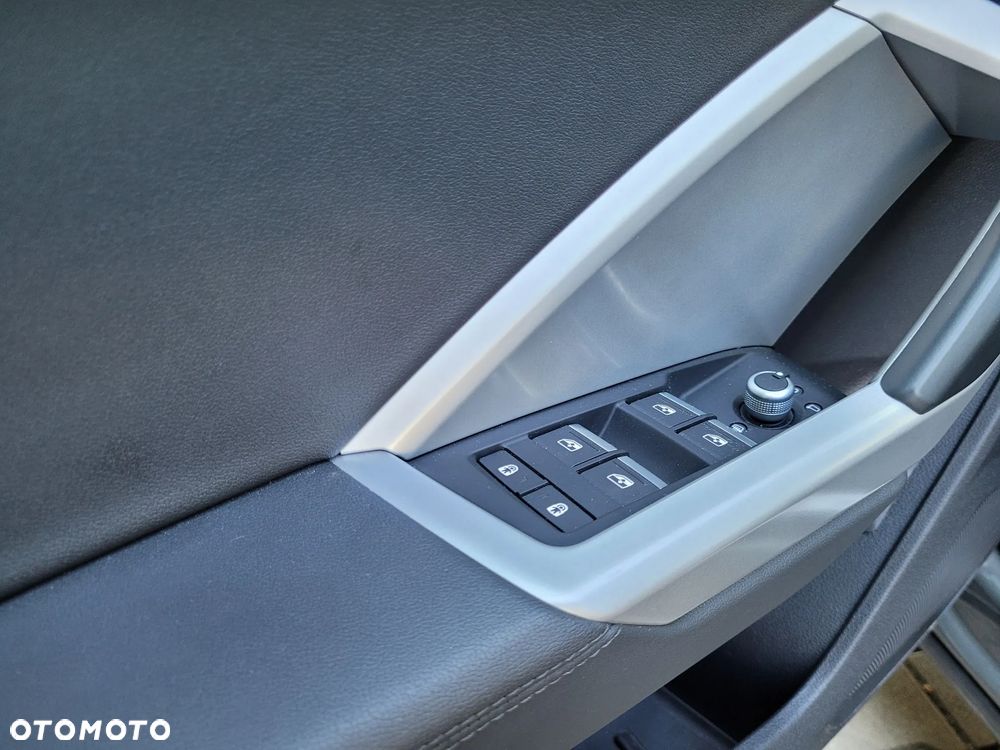 Audi Q3 45 TFSI Quattro S Line S tronic - 13