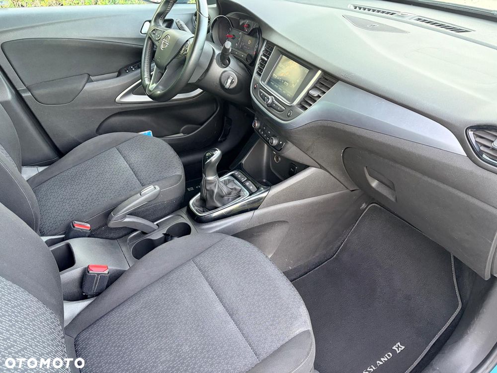 Opel Crossland X 1.2 T Eco Enjoy S&S - 11