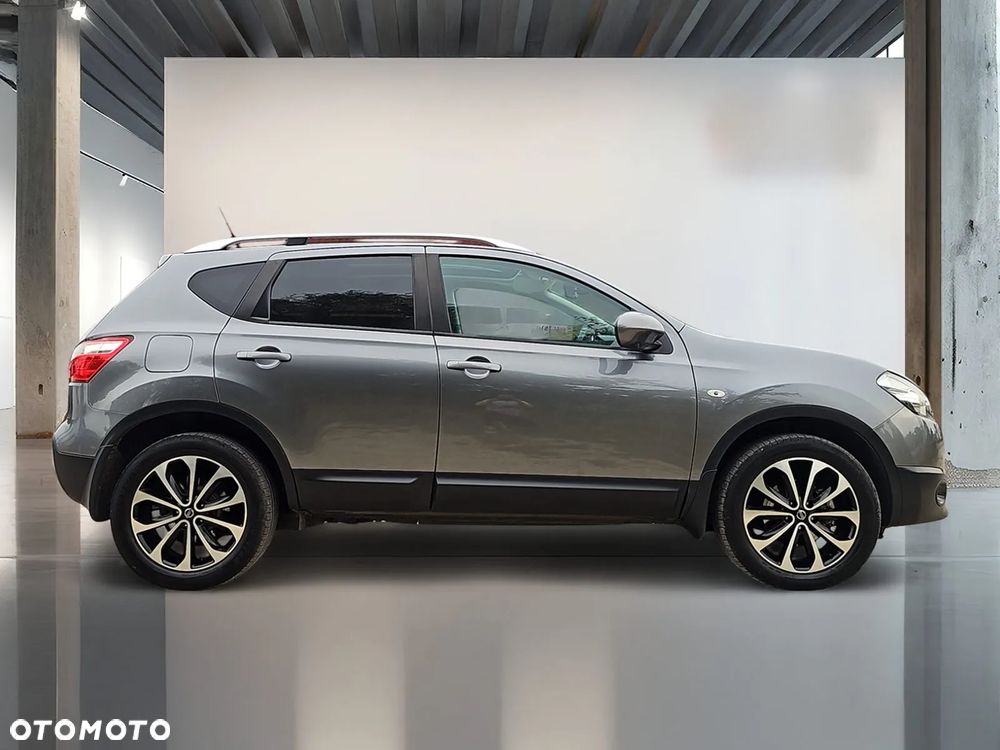 Nissan Qashqai 1.6 360 - 6
