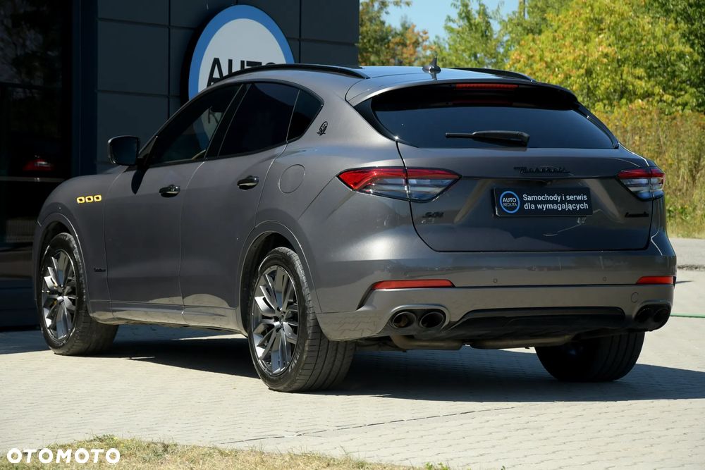 Maserati Levante S Q4 GranLusso - 8